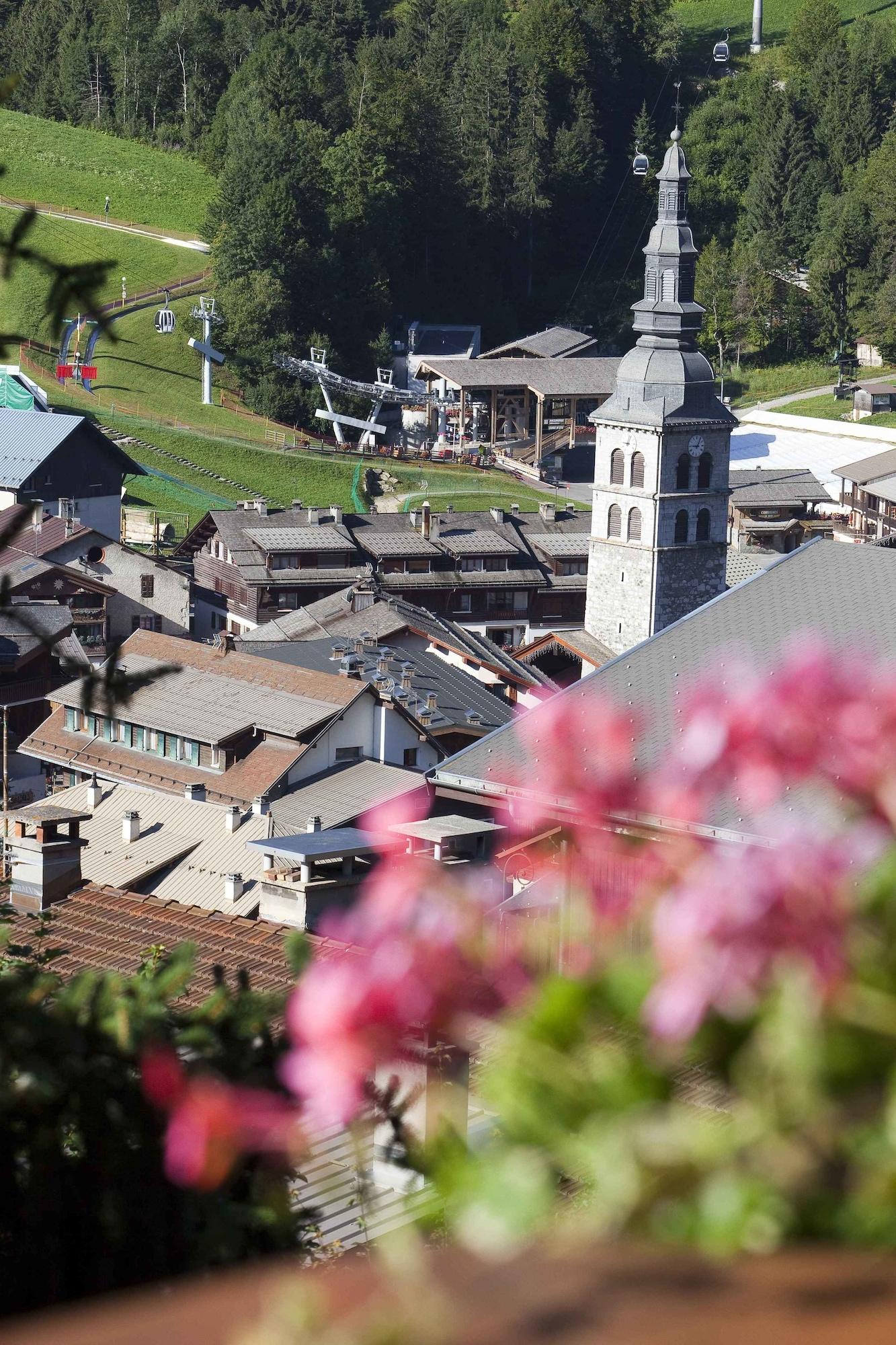Carlina Hotel La Clusaz Exterior photo